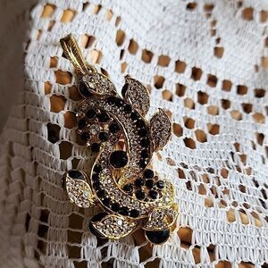 Vintage Chunky Black Rhinestones On Gold Tone Pendant Setting